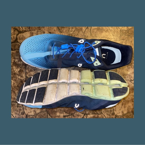 ON sneakers 11 - Picture 3 of 4